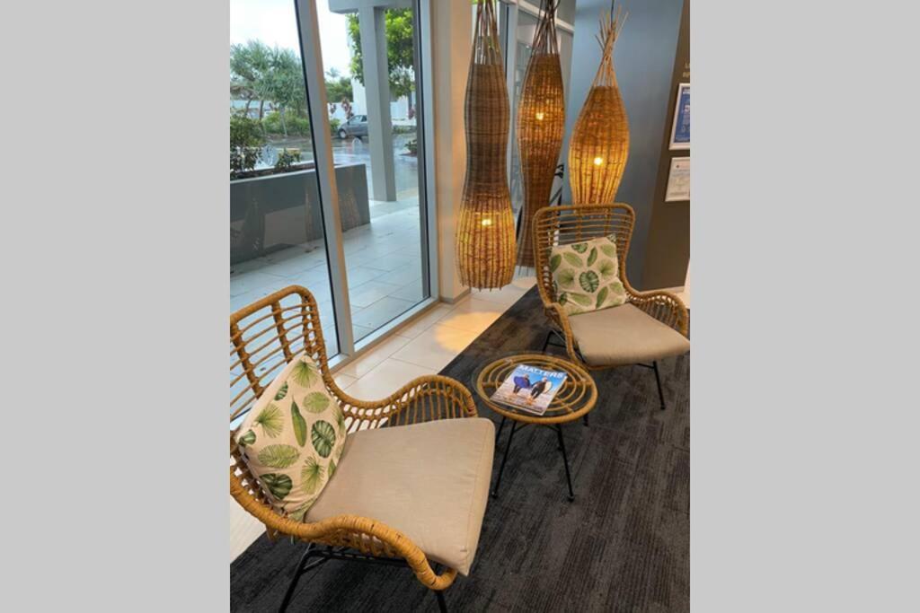 Ocean Bliss - Top Floor Beachfront Studio With Amazing Views ! Marcoola Exterior photo